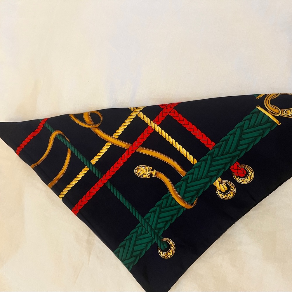 Beautiful scarf - Picture 4 of 7